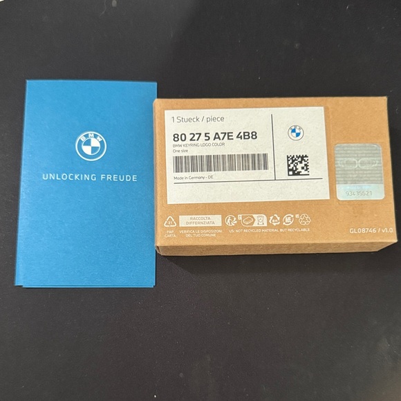 BMW Keychain - Picture 3 of 3